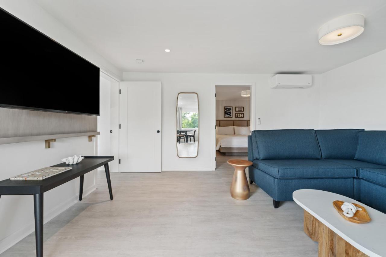 Greyfinch Chatham Inn Bagian luar foto