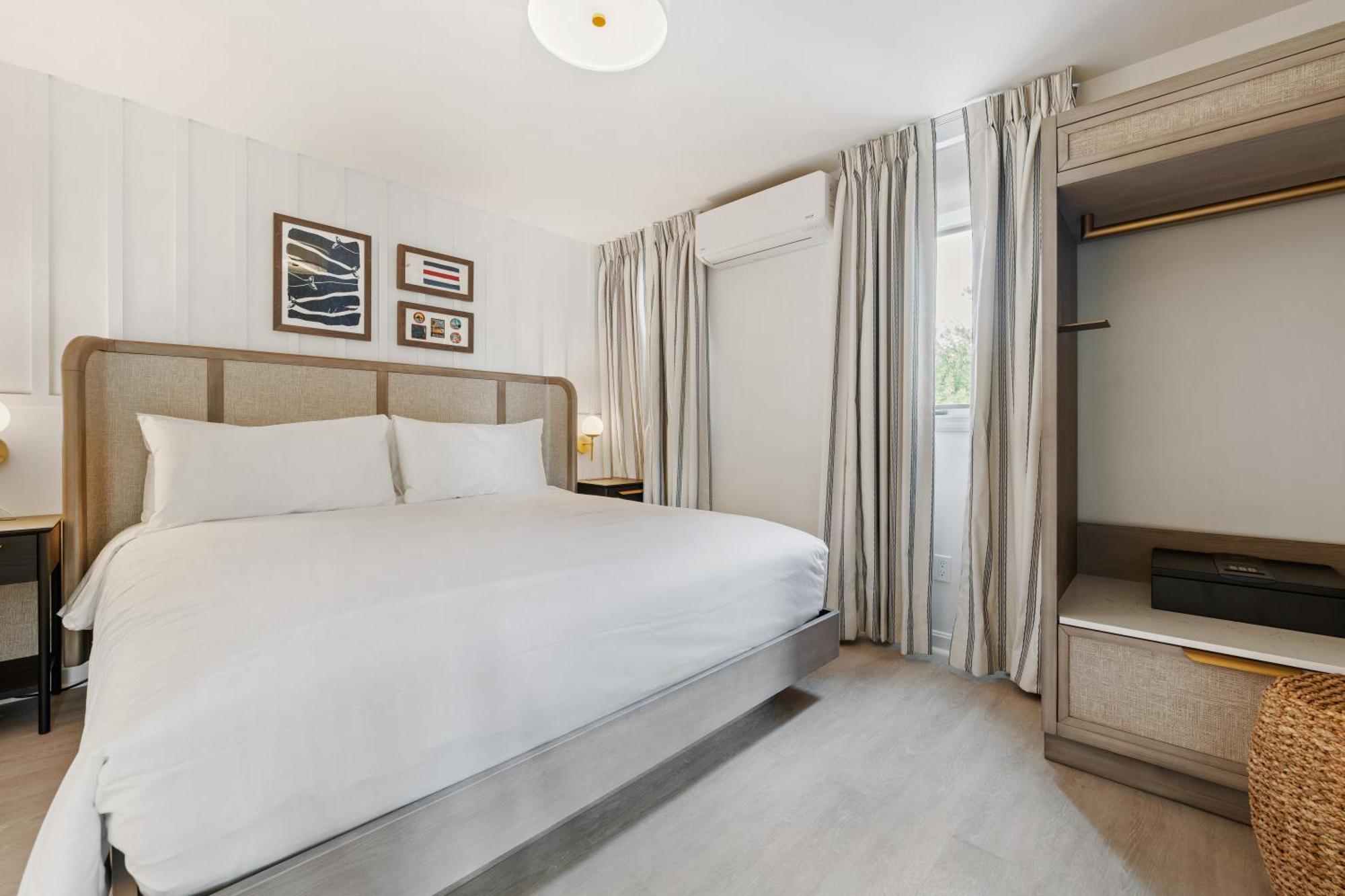 Greyfinch Chatham Inn Bagian luar foto
