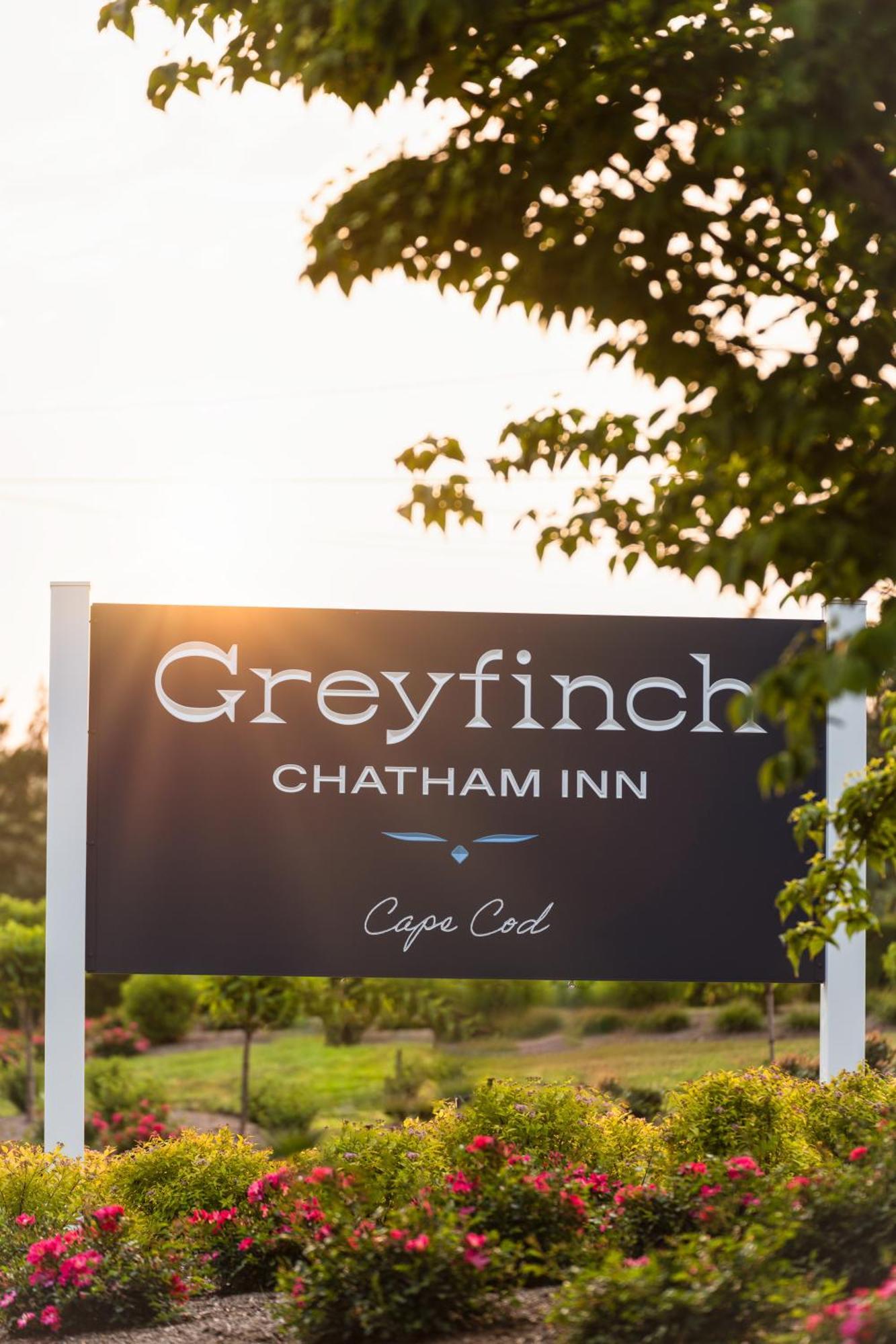 Greyfinch Chatham Inn Bagian luar foto