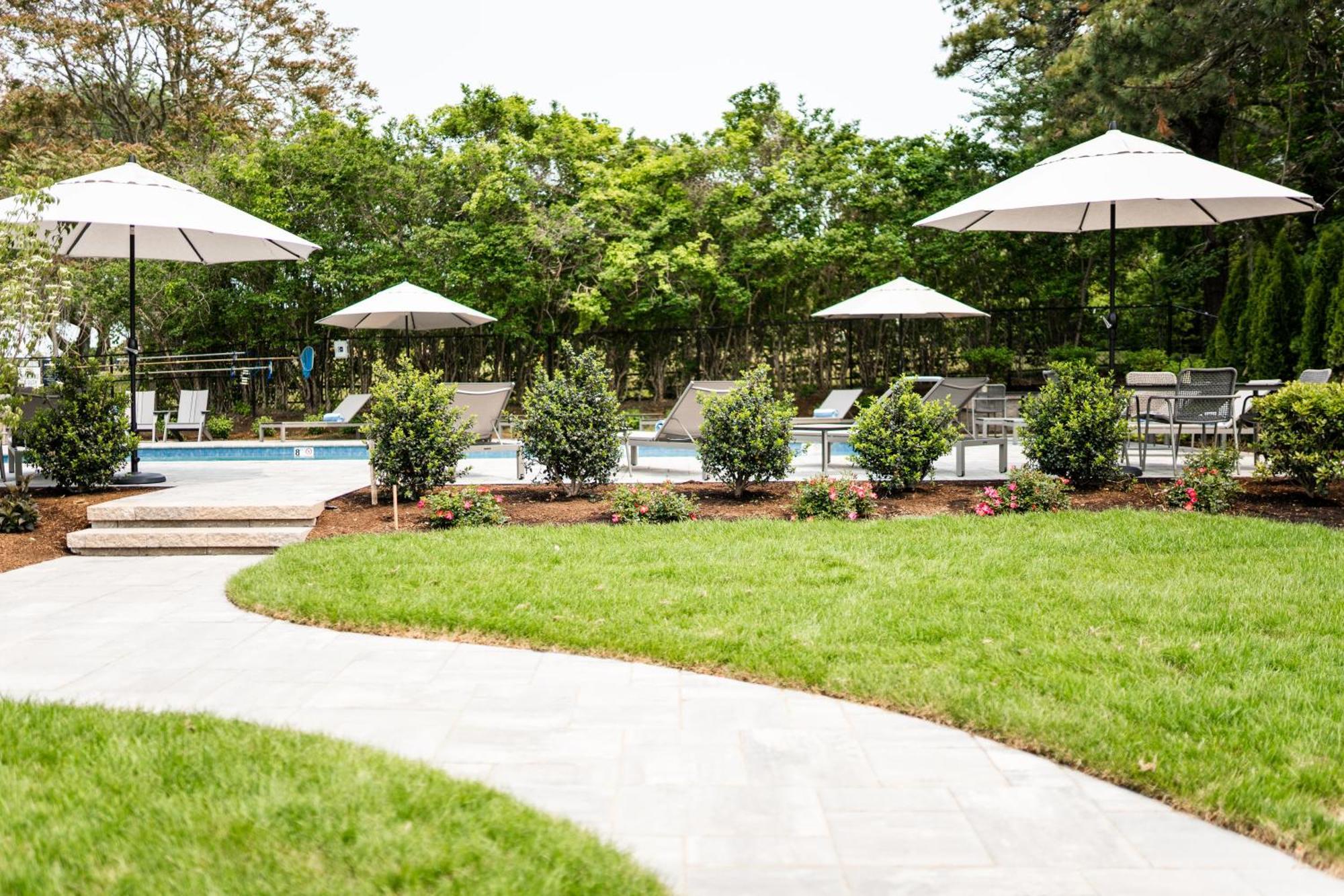 Greyfinch Chatham Inn Bagian luar foto